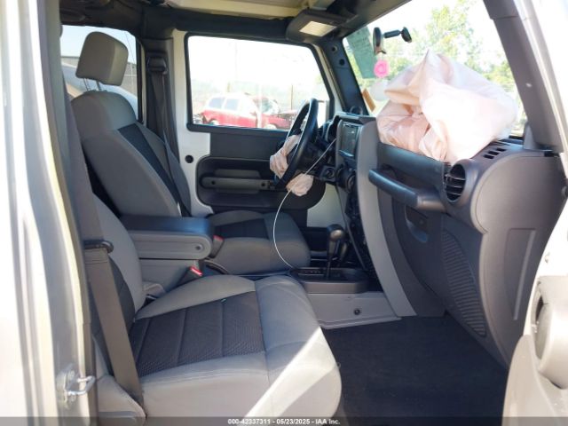 2010 JEEP WRANGLER UNLIMITED 1J4BA3H13AL104402 Photo 4