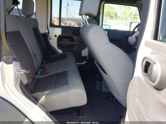 2010 JEEP WRANGLER UNLIMITED 1J4BA3H13AL104402 Photo 7