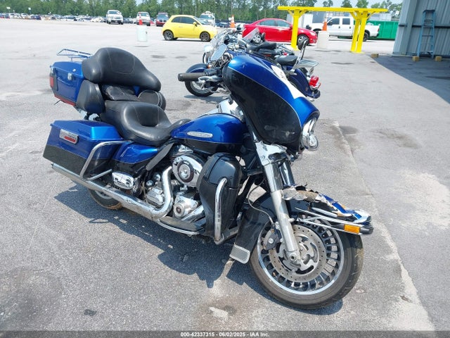 2010 HARLEY-DAVIDSON FLHTK 1HD1KEM12AB674721