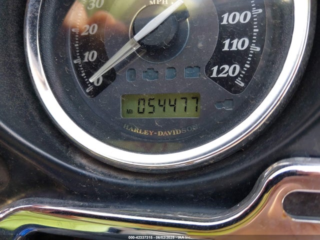 2010 HARLEY-DAVIDSON FLHTK 1HD1KEM12AB674721 Photo 6