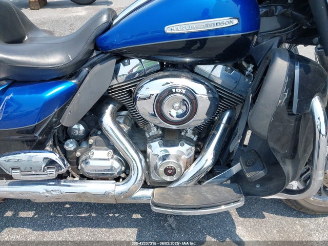 2010 HARLEY-DAVIDSON FLHTK 1HD1KEM12AB674721 Photo 7