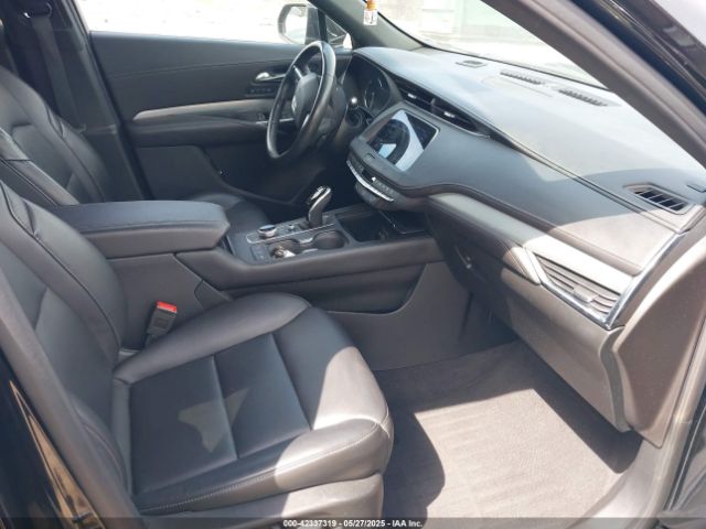 2020 CADILLAC XT4 1GYFZDR4XLF081159 Photo 4