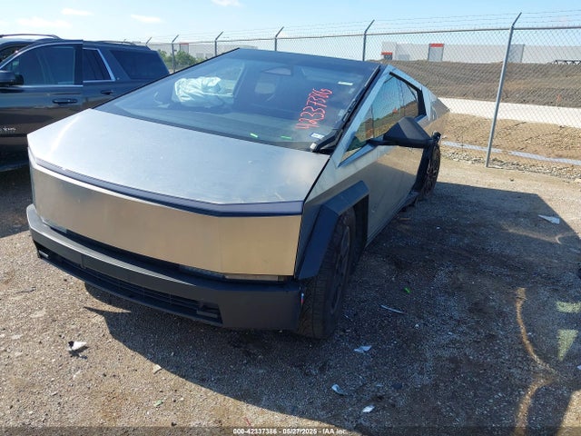 2024 TESLA CYBERTRUCK 7G2CEHED0RA028981 Photo 1