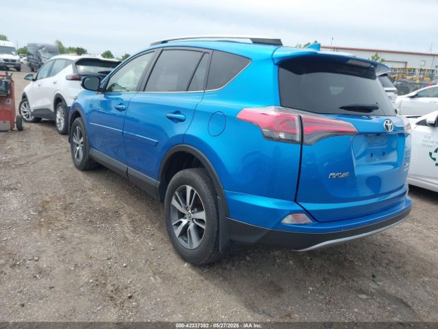 JTMRFREV2JJ206592 Toyota Rav4 Xle
