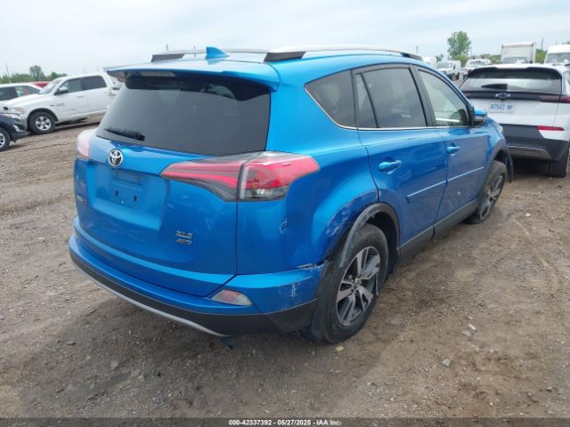 JTMRFREV2JJ206592 Toyota Rav4 Xle