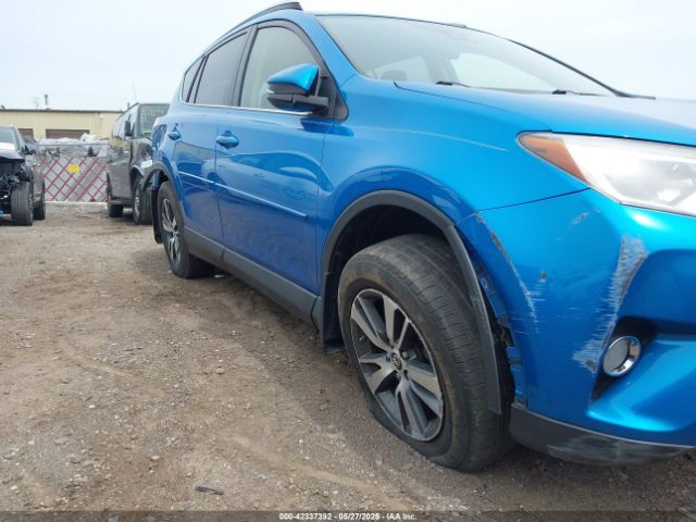 JTMRFREV2JJ206592 Toyota Rav4 Xle