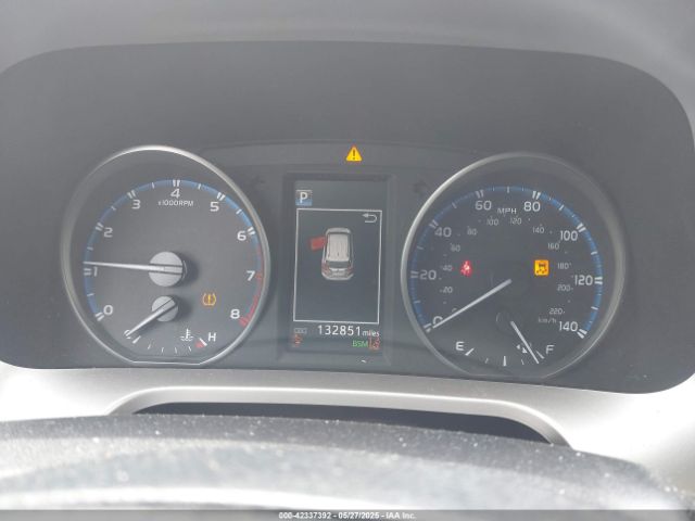 JTMRFREV2JJ206592 Toyota Rav4 Xle