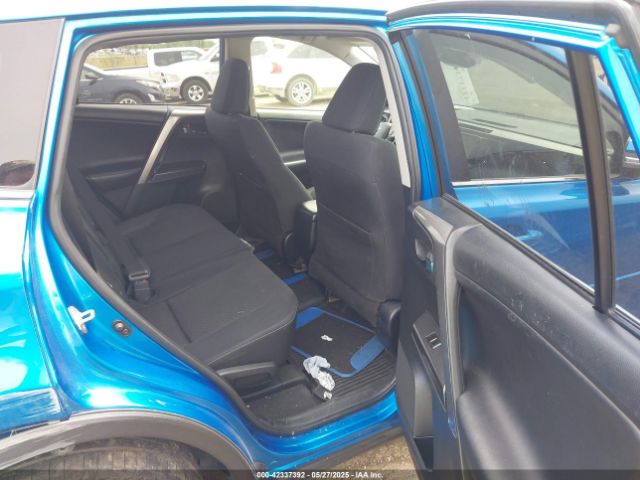 JTMRFREV2JJ206592 Toyota Rav4 Xle