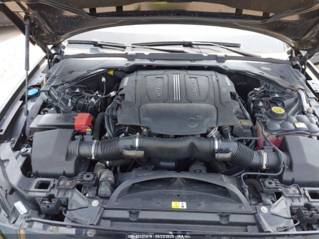 2017 JAGUAR XF SAJBR4BV5HCY26594 Photo 9