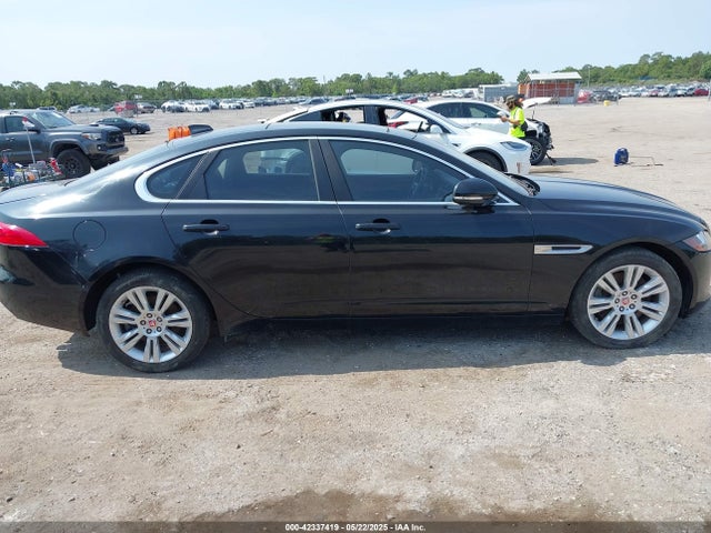SAJBR4BV5HCY26594 Jaguar Xf 35t