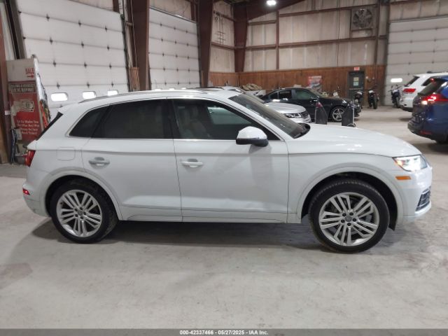 WA1BNAFY6K2016203 Audi Q5 45 Premium