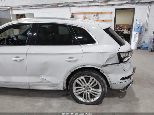 WA1BNAFY6K2016203 Audi Q5 45 Premium