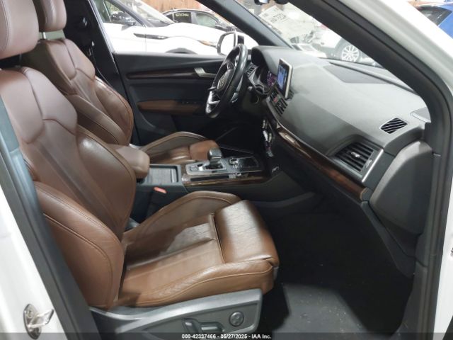 WA1BNAFY6K2016203 Audi Q5 45 Premium