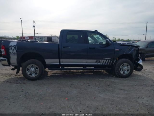 3C6UR5DJ8KG519486 RAM 2500 Big Horn  4x4 6'4 Box