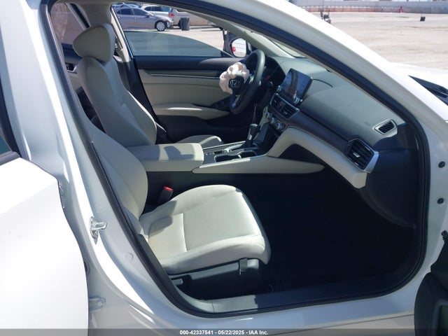 1HGCV1F18JA256047 Honda ACCORD LX