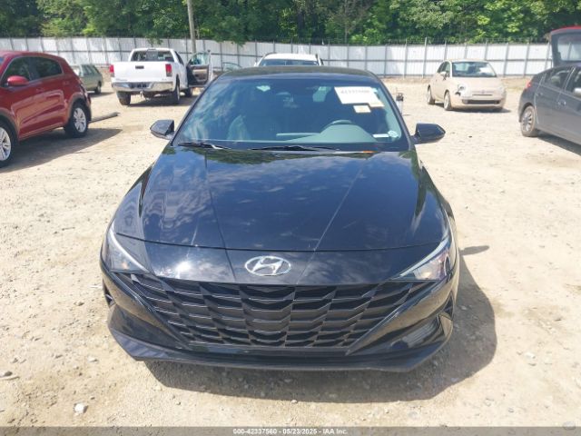 KMHLM4AG1NU352424 Hyundai ELANTRA SEL