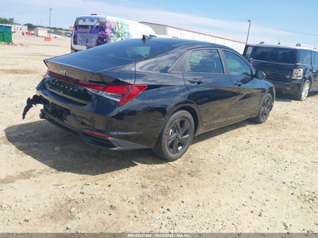 KMHLM4AG1NU352424 Hyundai ELANTRA SEL