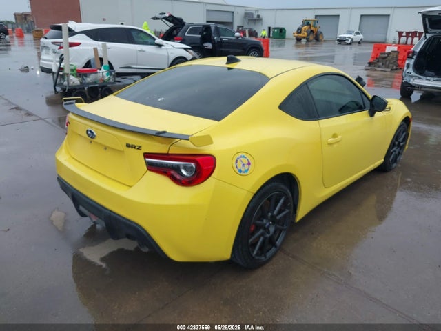 JF1ZCAC19H9601431 Subaru Brz Series. Yellow
