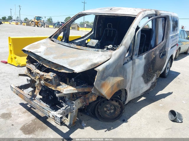 3N6CM0KN5HK722530 Nissan 2017