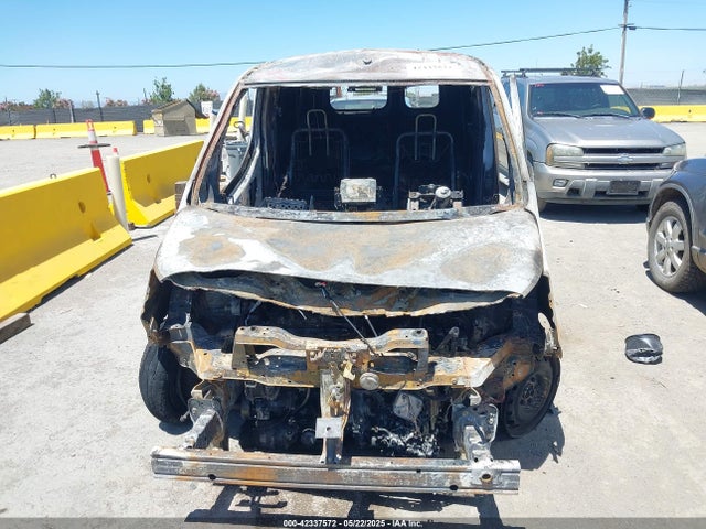 3N6CM0KN5HK722530 Nissan 2017