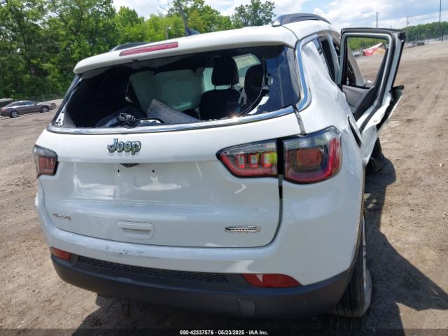 3C4NJDBN8RT603894 Jeep Compass Latitude 4x4