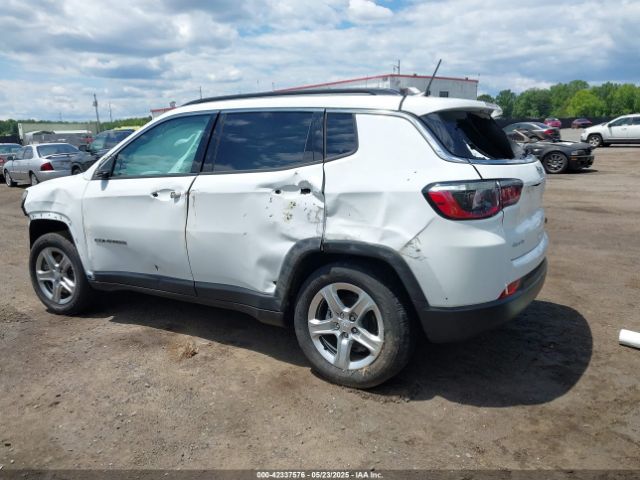 3C4NJDBN8RT603894 Jeep Compass Latitude 4x4