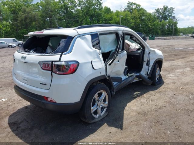 3C4NJDBN8RT603894 Jeep Compass Latitude 4x4