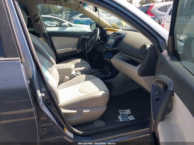 42337605 :رقم المزاد ، 2T3YL4DV3DW001586 vin ، 2013 Toyota Rav4 Ev مزاد بيع
