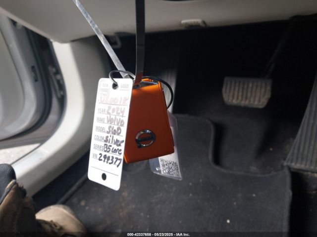 7JRL12TK0RG294377 Volvo S60 B5 Core Dark Theme
