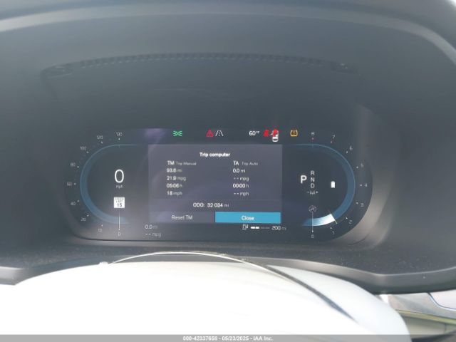 7JRL12TK0RG294377 Volvo S60 B5 Core Dark Theme