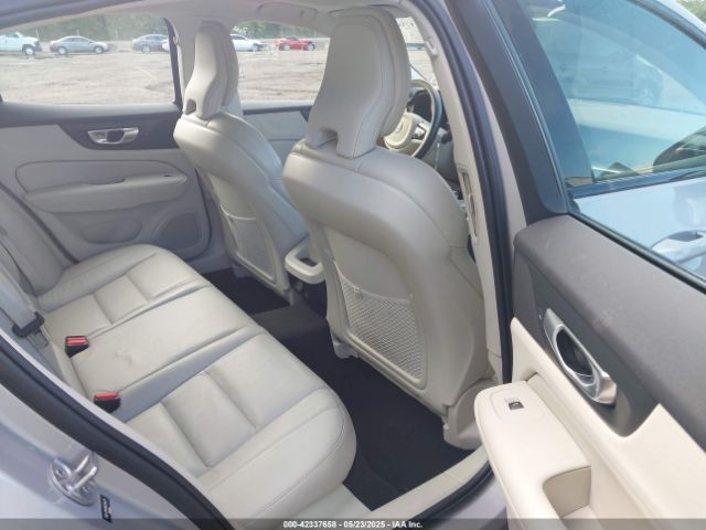 7JRL12TK0RG294377 Volvo S60 B5 Core Dark Theme