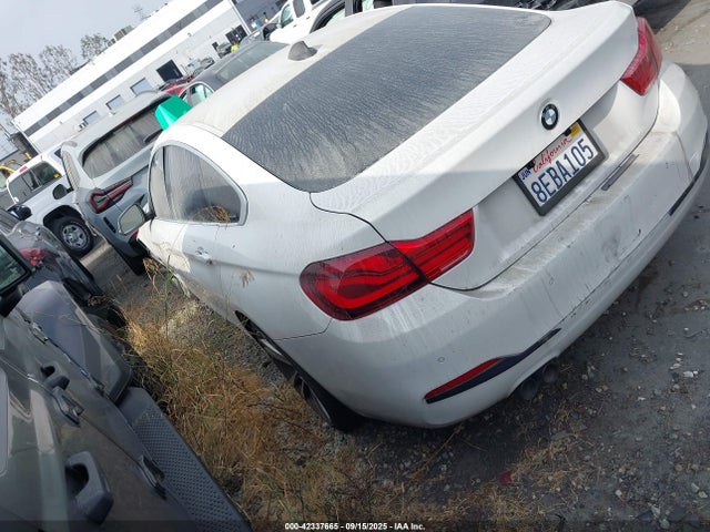 BMW 2018 2018 WBA4J1C58JBG79663 Image 3