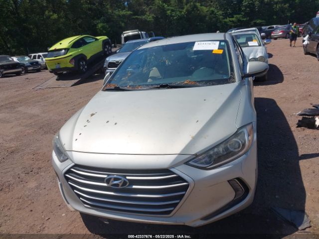 KMHD84LF5HU209560 Hyundai ELANTRA SE