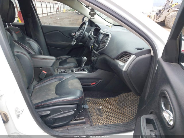 1C4PJMBS7HW538219 Jeep Cherokee Trailhawk 4x4