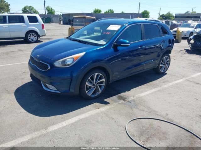 KNDCE3LC1H5043203 KIA Niro Touring