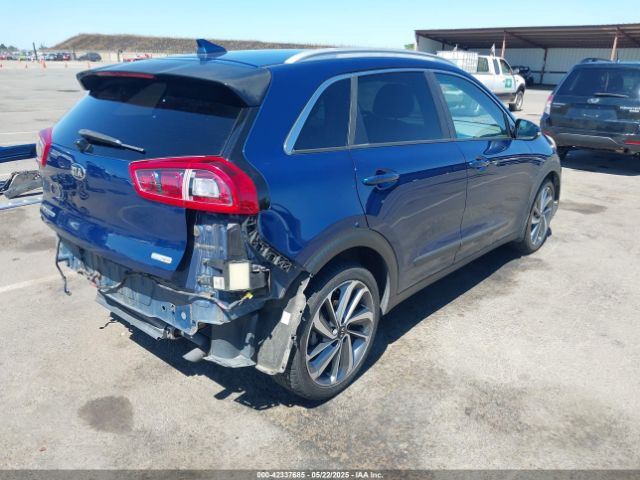 KNDCE3LC1H5043203 KIA Niro Touring