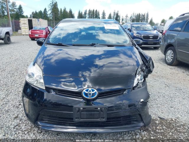JTDKN3DU9F0417425 Toyota Prius Two