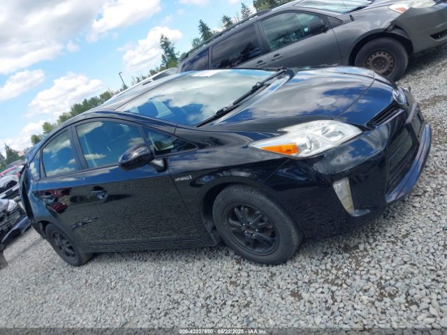 JTDKN3DU9F0417425 Toyota Prius Two