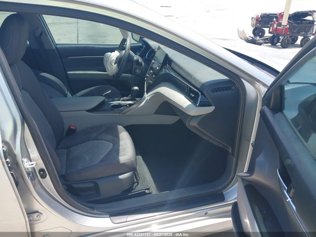 4T1C11AK0NU627812 Toyota CAMRY LE