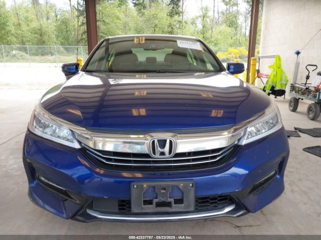 JHMCR6F76HC022961 Honda Accord Hybrid Touring
