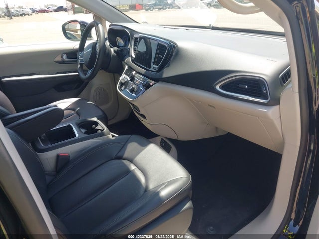 2C4RC1BG3RR162402 Chrysler Pacifica Touring L