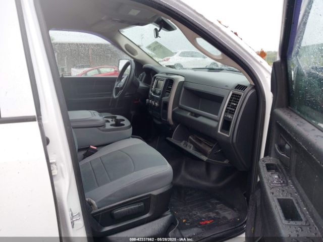 2017 RAM 1500 1C6RR7FT6HS642169 Photo 4