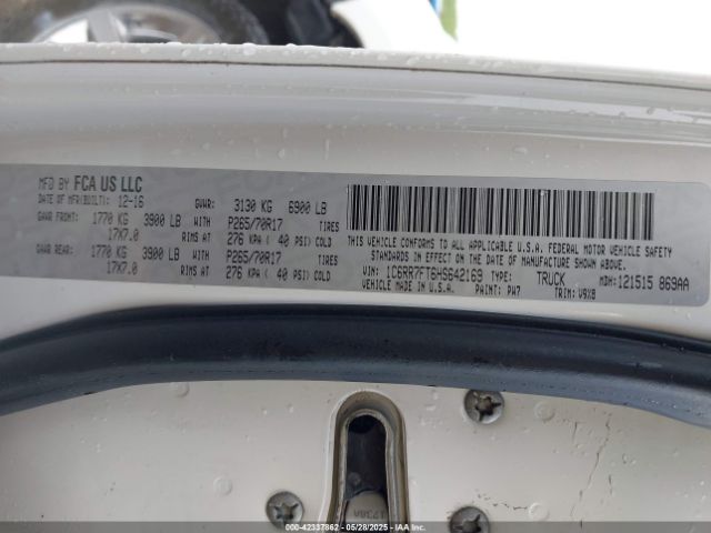 2017 RAM 1500 1C6RR7FT6HS642169 Photo 8