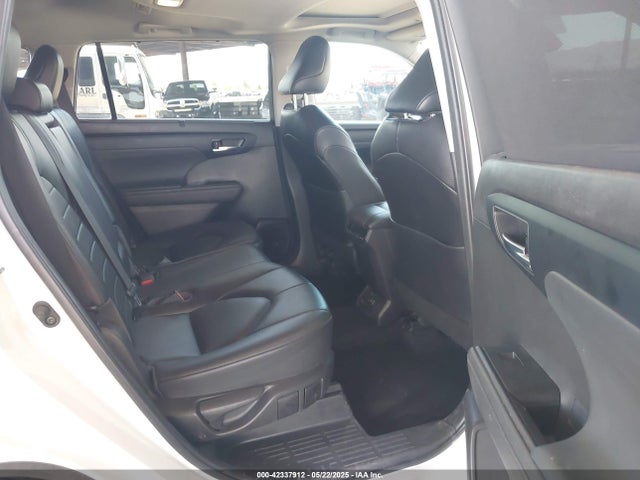 5TDHZRBH2NS185236 Toyota 2gr-fks