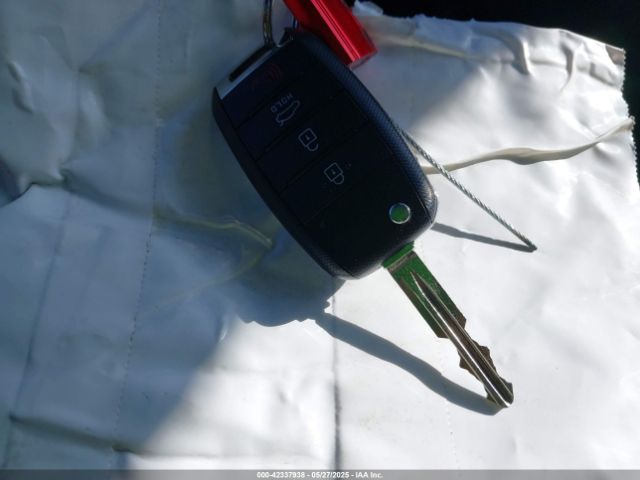 3KPFK4A75JE272012 KIA FORTE LX