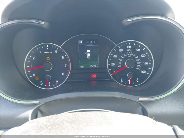 3KPFK4A75JE272012 KIA FORTE LX
