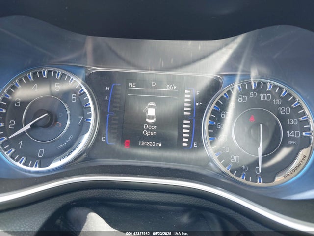 Chrysler 200 Limited 2015 1C3CCCAB4FN761054 Image 7