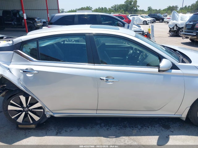 Nissan 2022 2022 1N4BL4DV9NN356248 Image 14