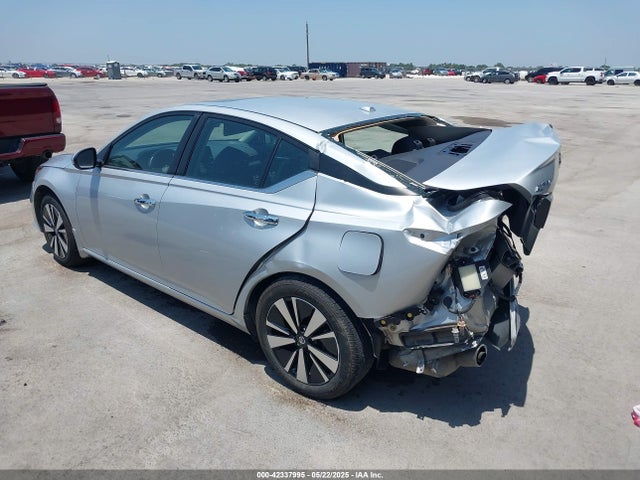 Nissan 2022 2022 1N4BL4DV9NN356248 Image 3
