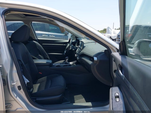Nissan 2022 2022 1N4BL4DV9NN356248 Image 5